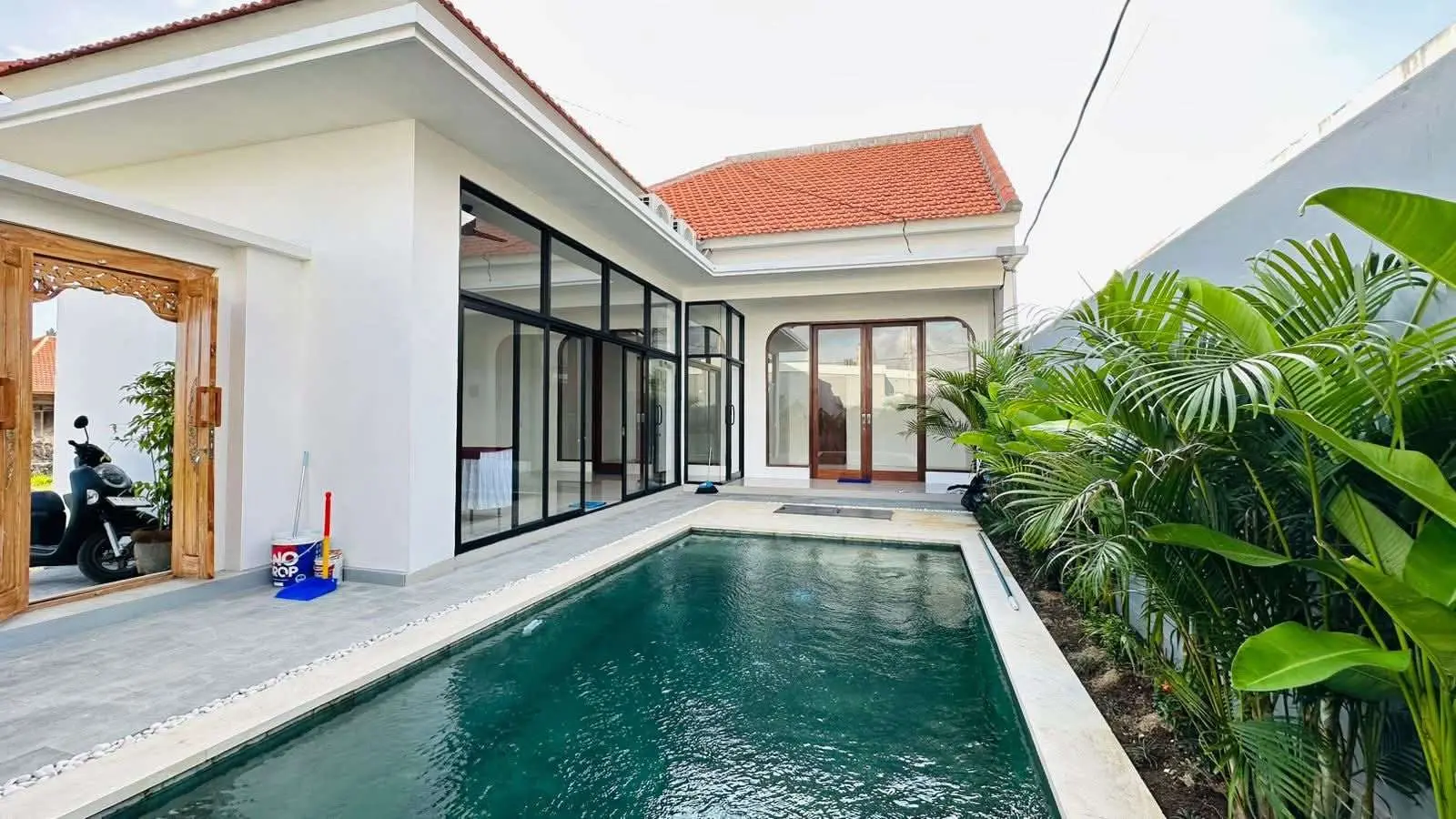 Brand New Modern 2 Bedrooms - Unfurnished Villa