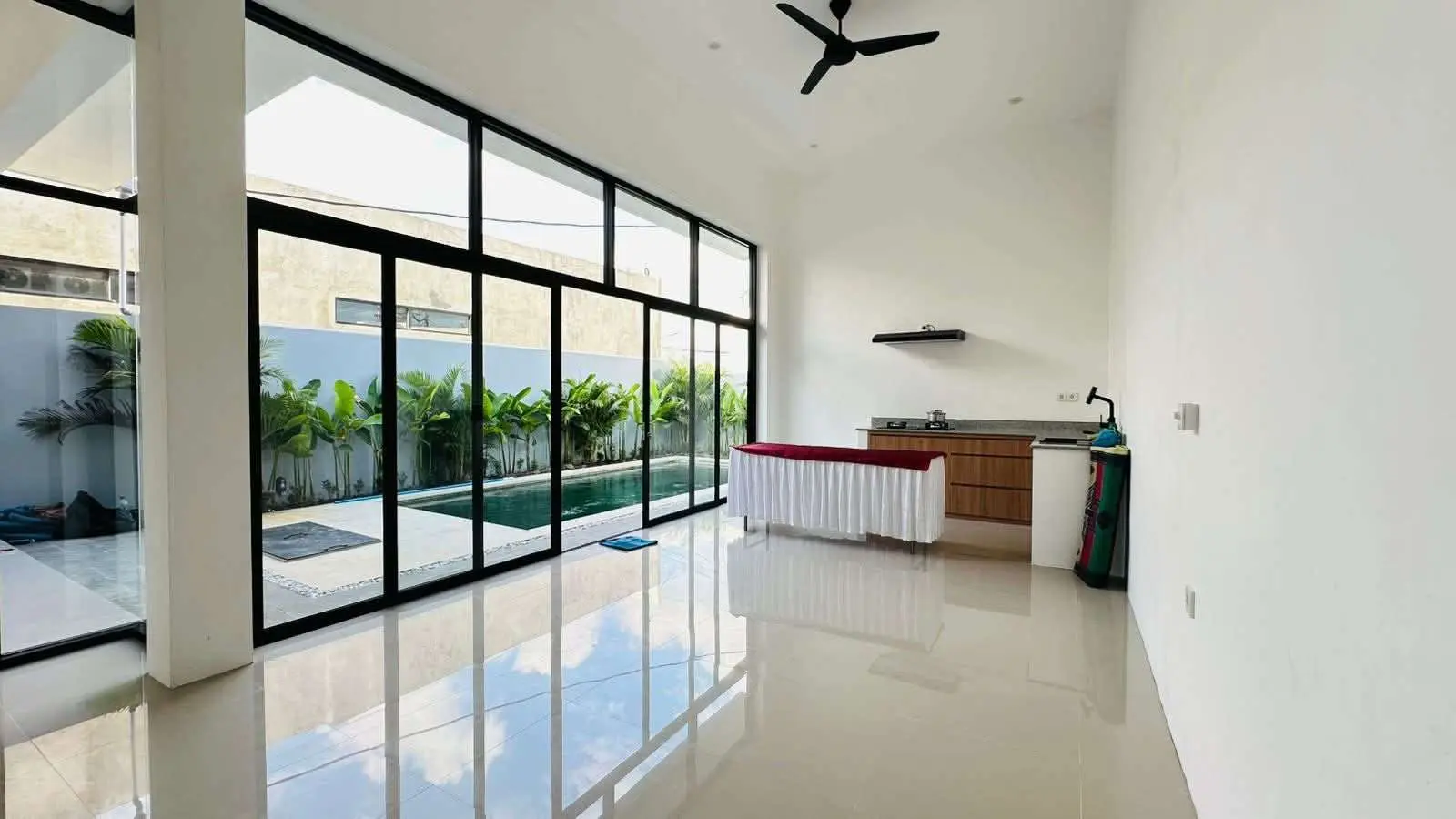 Brand New Modern 2 Bedrooms - Unfurnished Villa — image 4