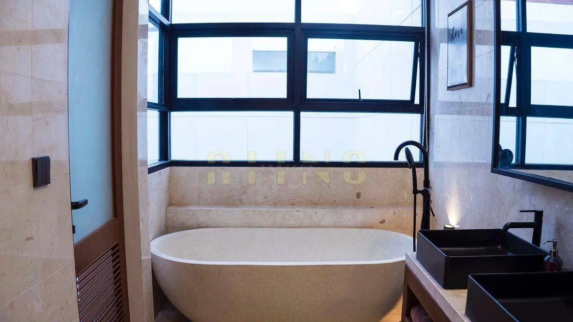 Modern 3 bedrooms Villa/Townhouse in Umalas — image 4