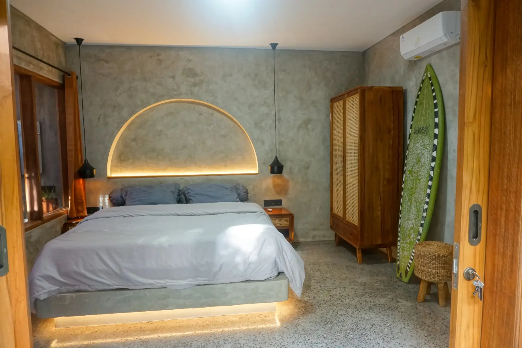 3BR Villa w/ Rooftop & Office — image 1
