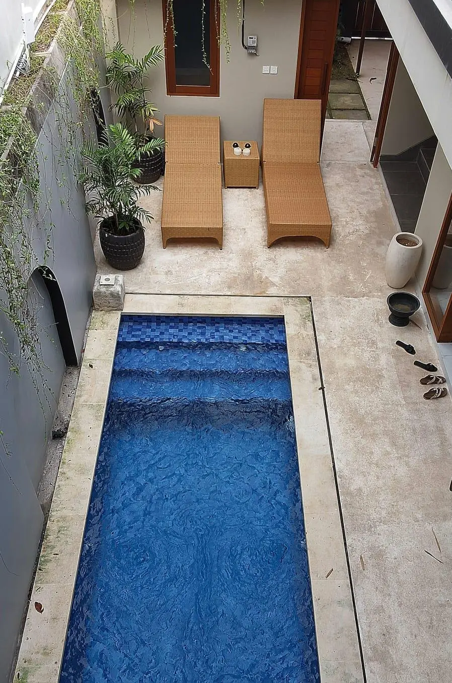 AYUNJANI VILLA SANUR KETEWEL.