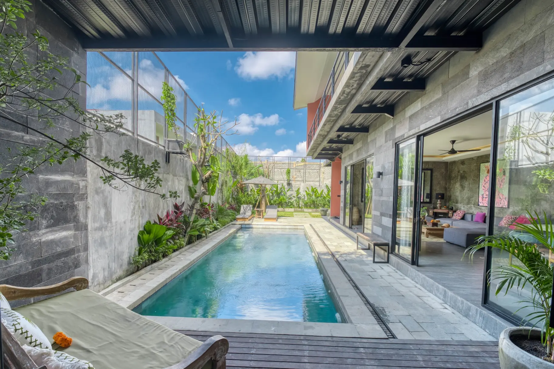 5BR Luxury Villa - Pet Friendly in Berawa Canggu Rice Field Views — image 1