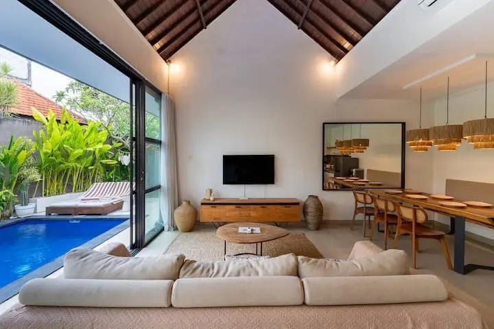 3 Bedrooms Villa Canggu Near Nirvana Life — image 1