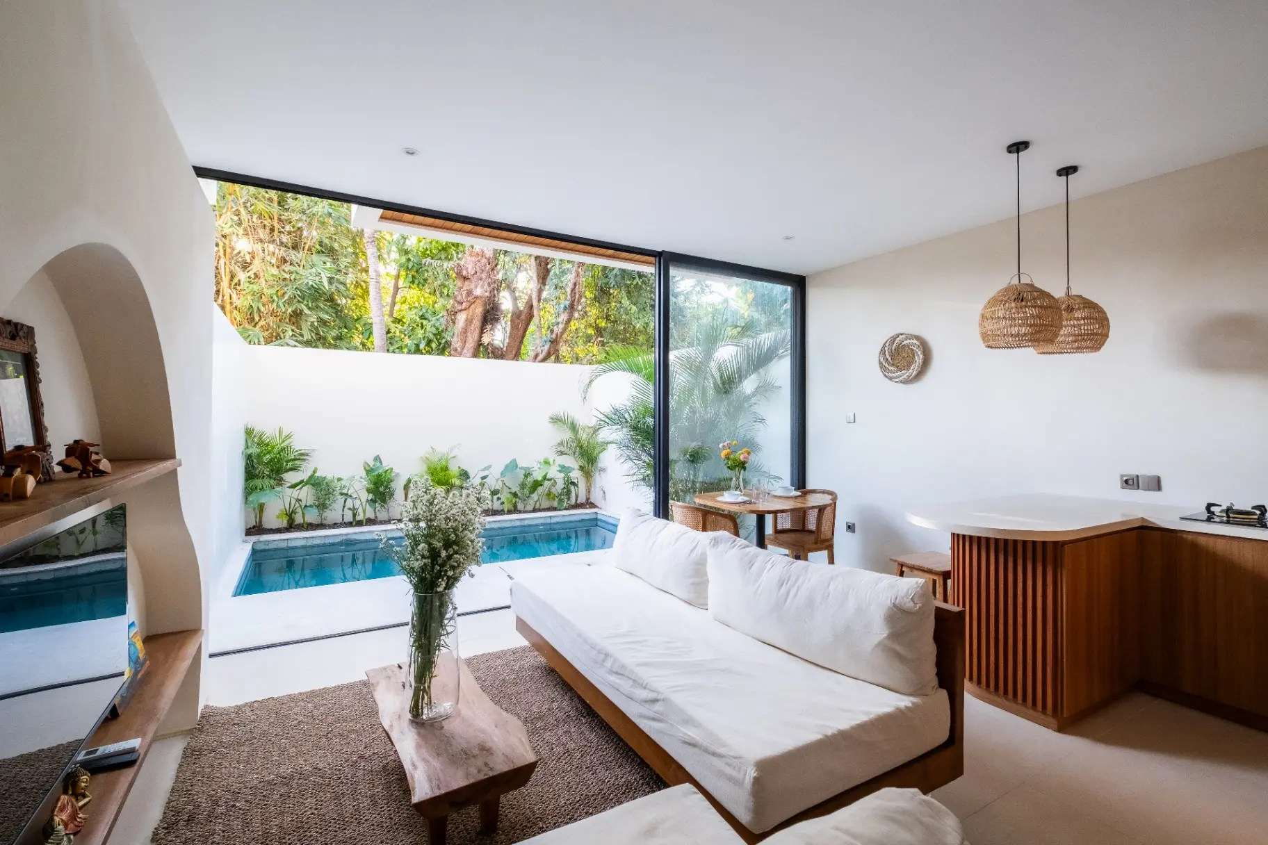 Modern bohemian - 1 BR - Villa with private Pool & Green Views – North Canggu — image 3