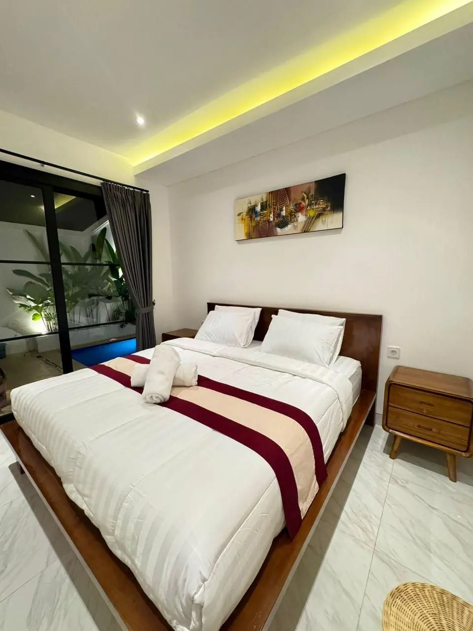 RSK 23- FOR RENT MODERN MINIMALISH VILLA IN BABAKAN CANGGU — image 4