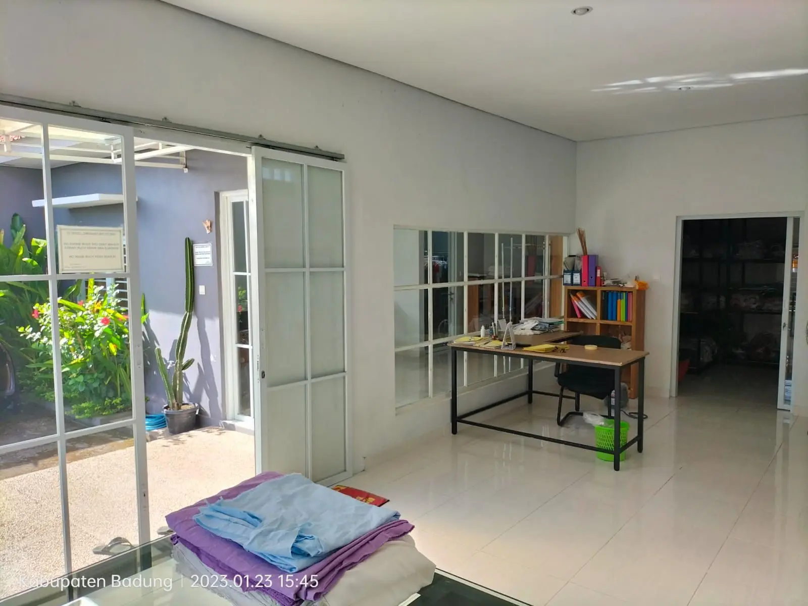 SP 493- Local House Semi Furnished For Rent In Kerobokan — image 1