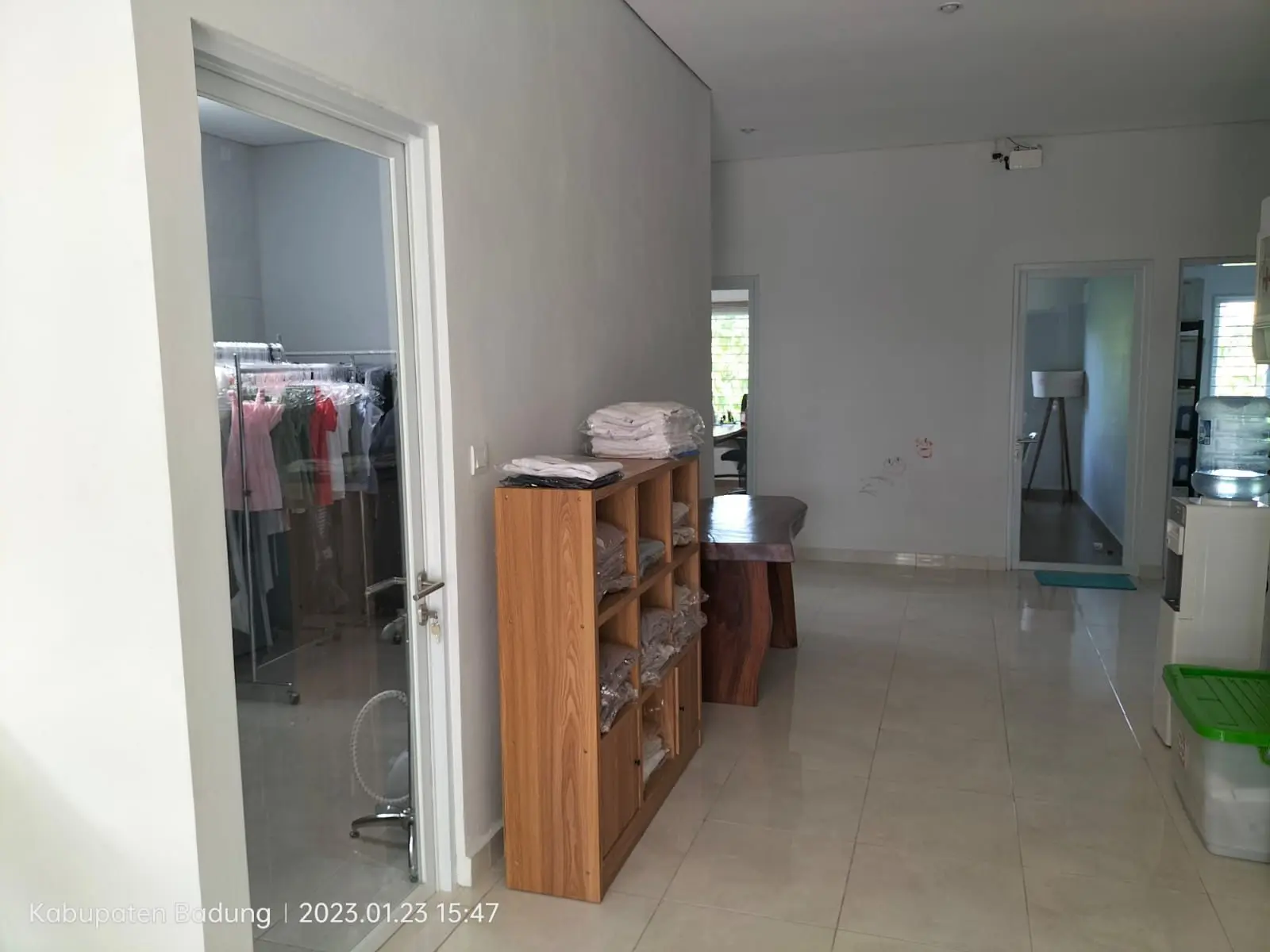 SP 493- Local House Semi Furnished For Rent In Kerobokan — image 3