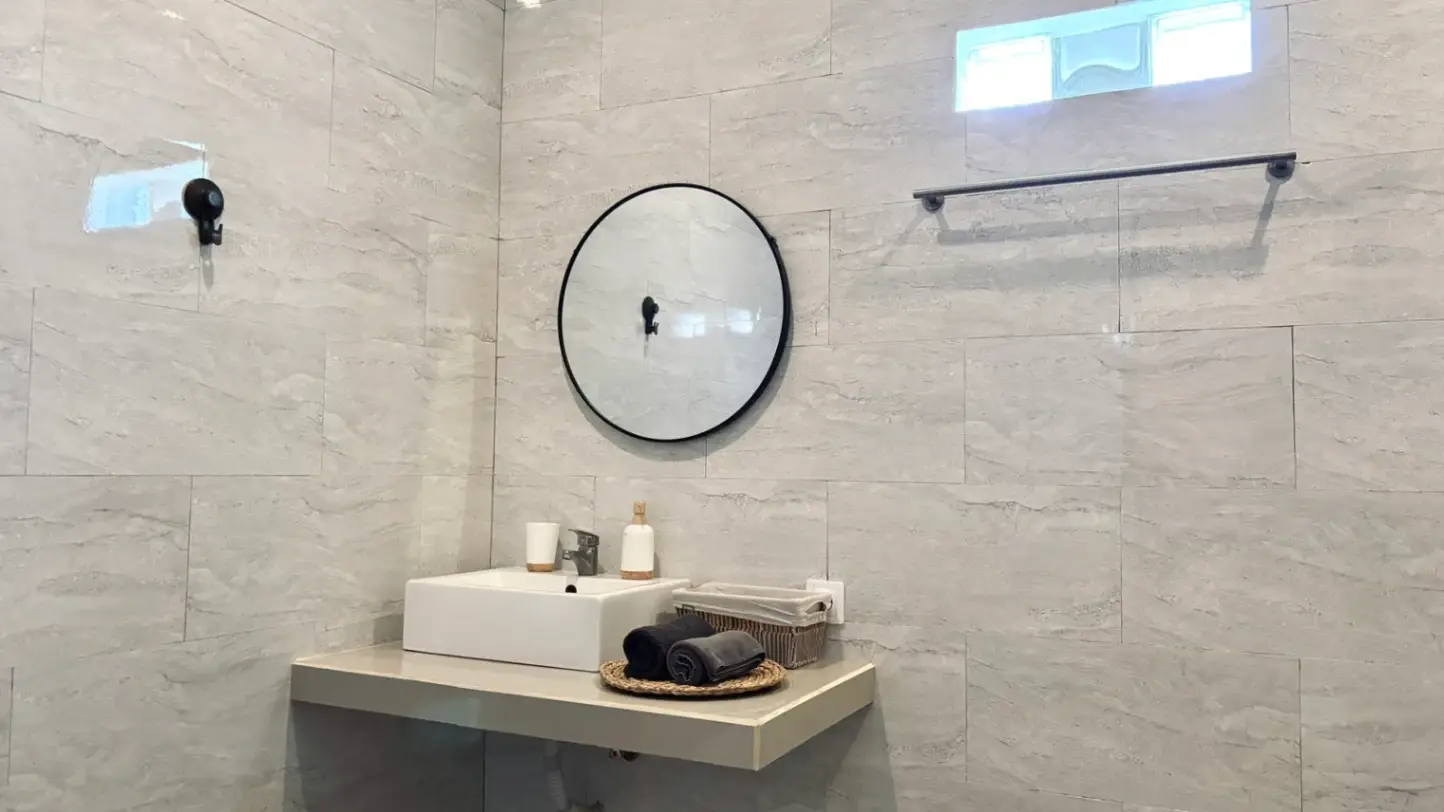 STUNNING 3 – BEDROOM PET-FRIENDLY VILLA WITH PRIVATE POOL INI ABASAN BERAWA — image 4