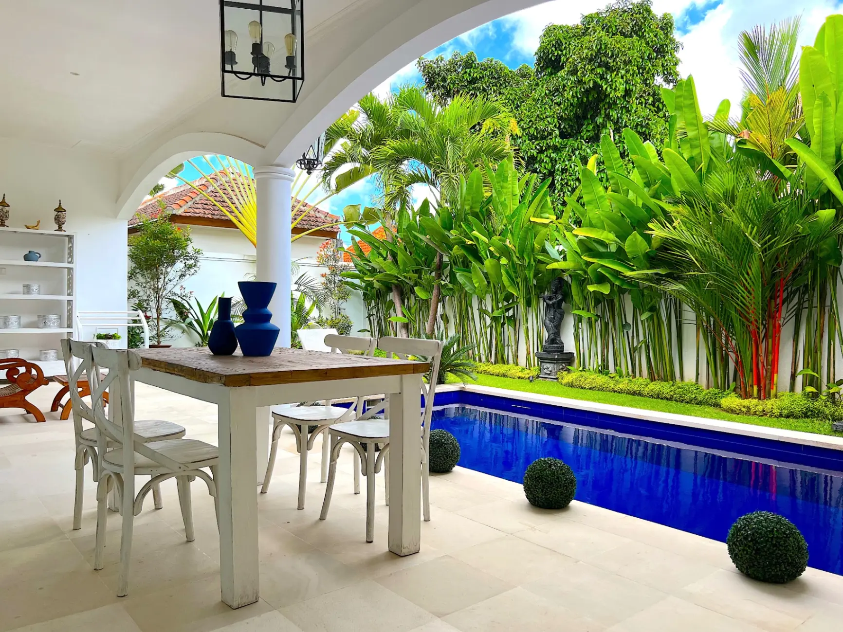Stylish 2BR Villa in Ubud (1 min from ex-PARQ) — image 2