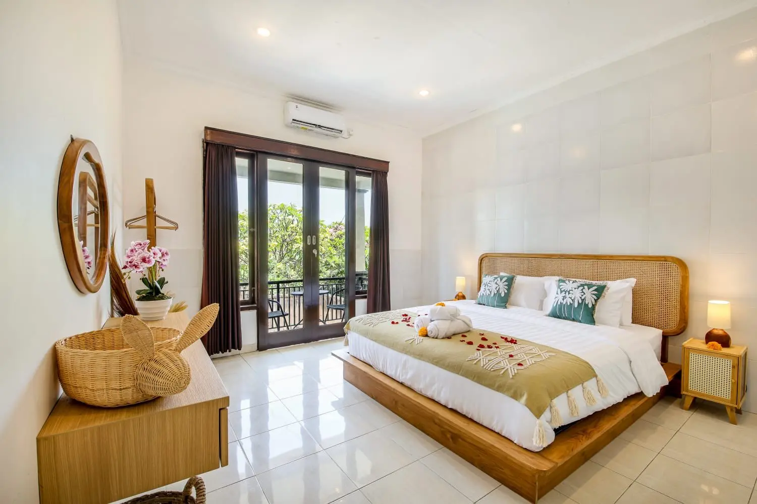 Modern 3 Bedrooms Villa in Seminyak — image 4