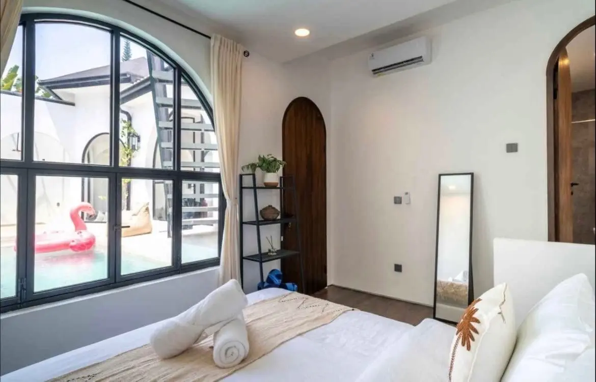 3 Bedrooms Villa Berawa Canggu — image 1