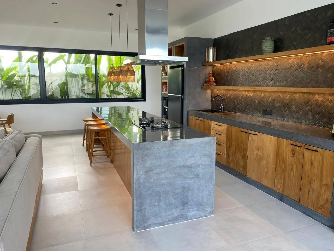 2-Bedroom Modern Big Garden Villa – Tumbak Bayuh — image 4