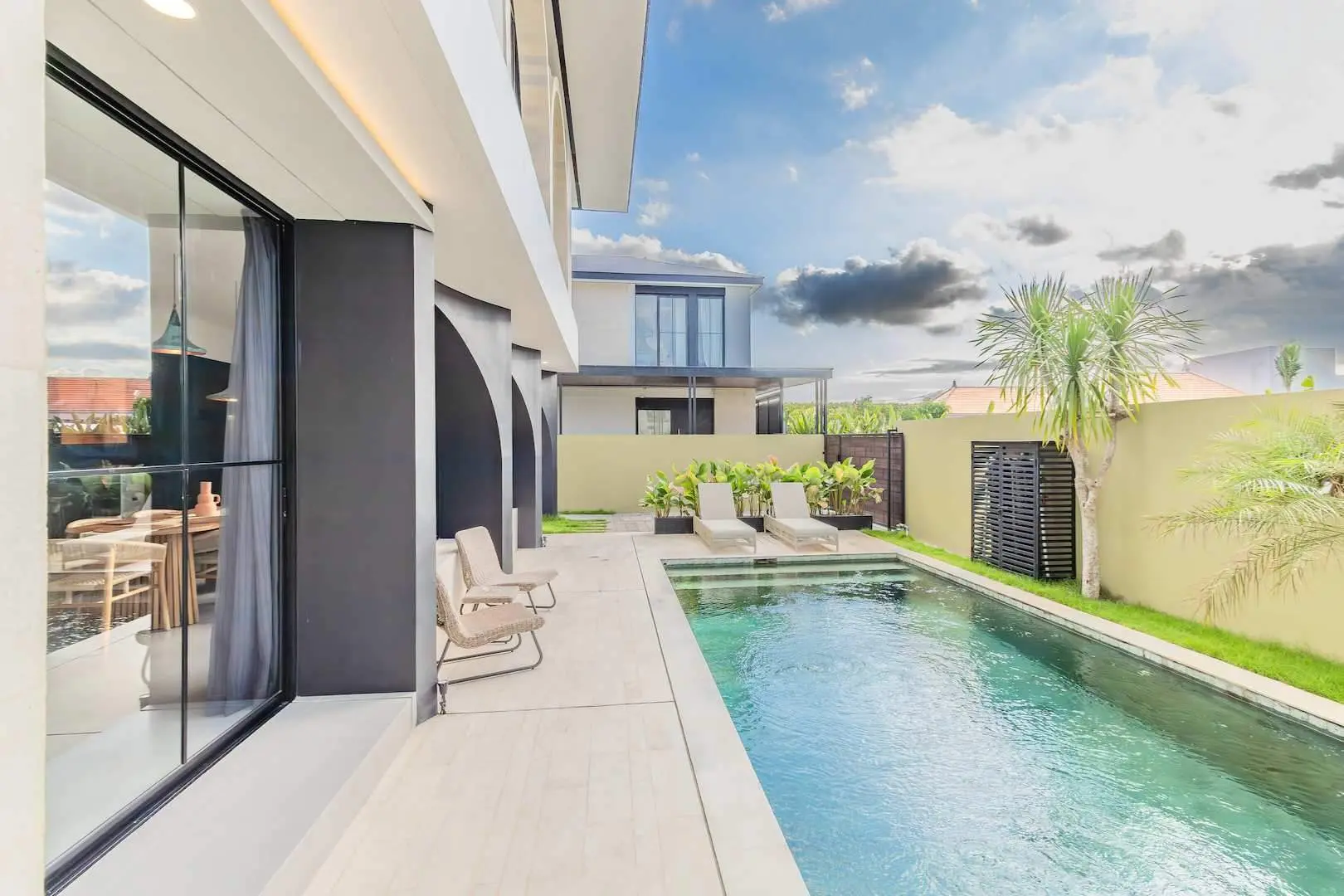 Munggu - Elegant Stylish 2BR Villa — image 4