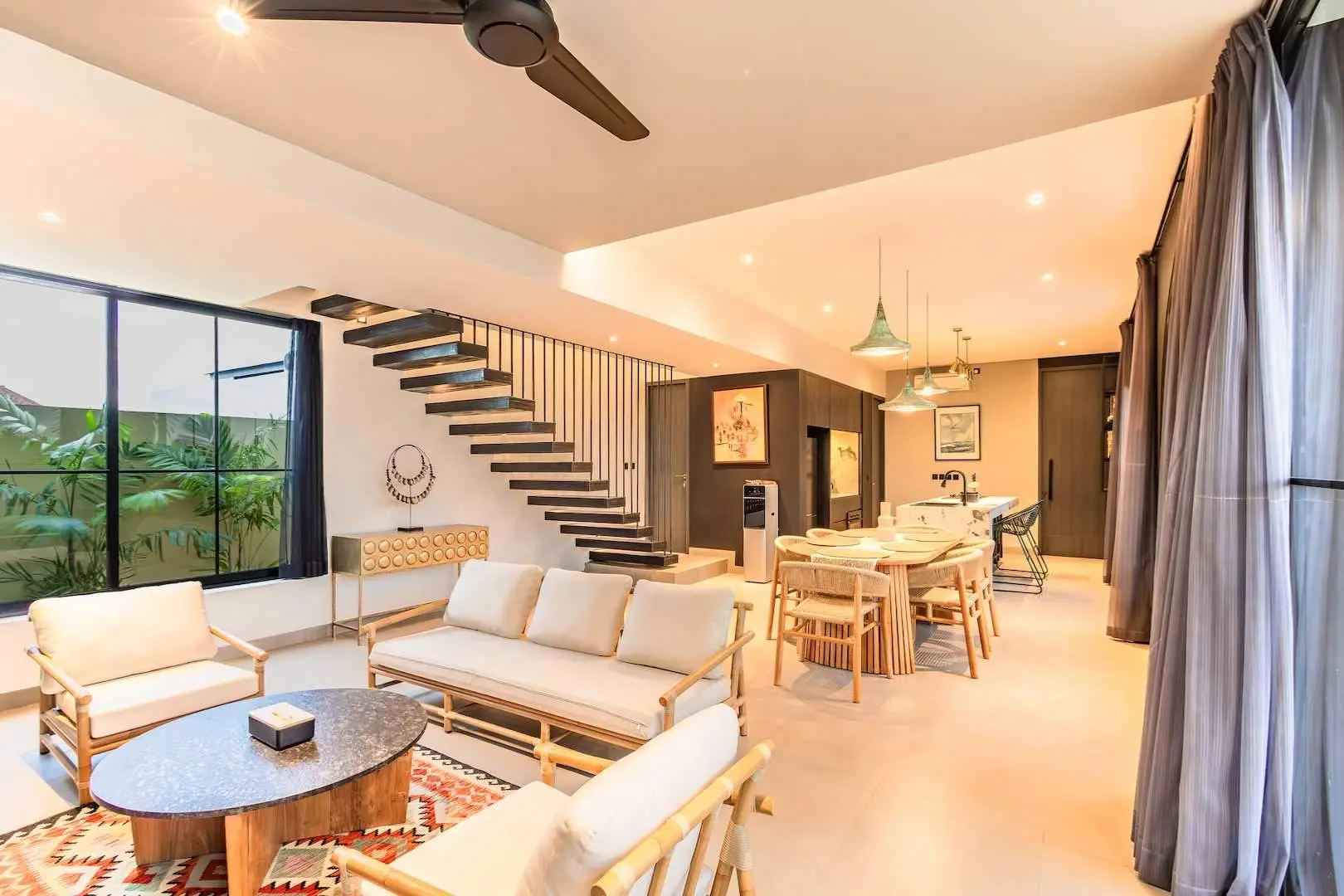 Munggu - Elegant Stylish 2BR Villa — image 1