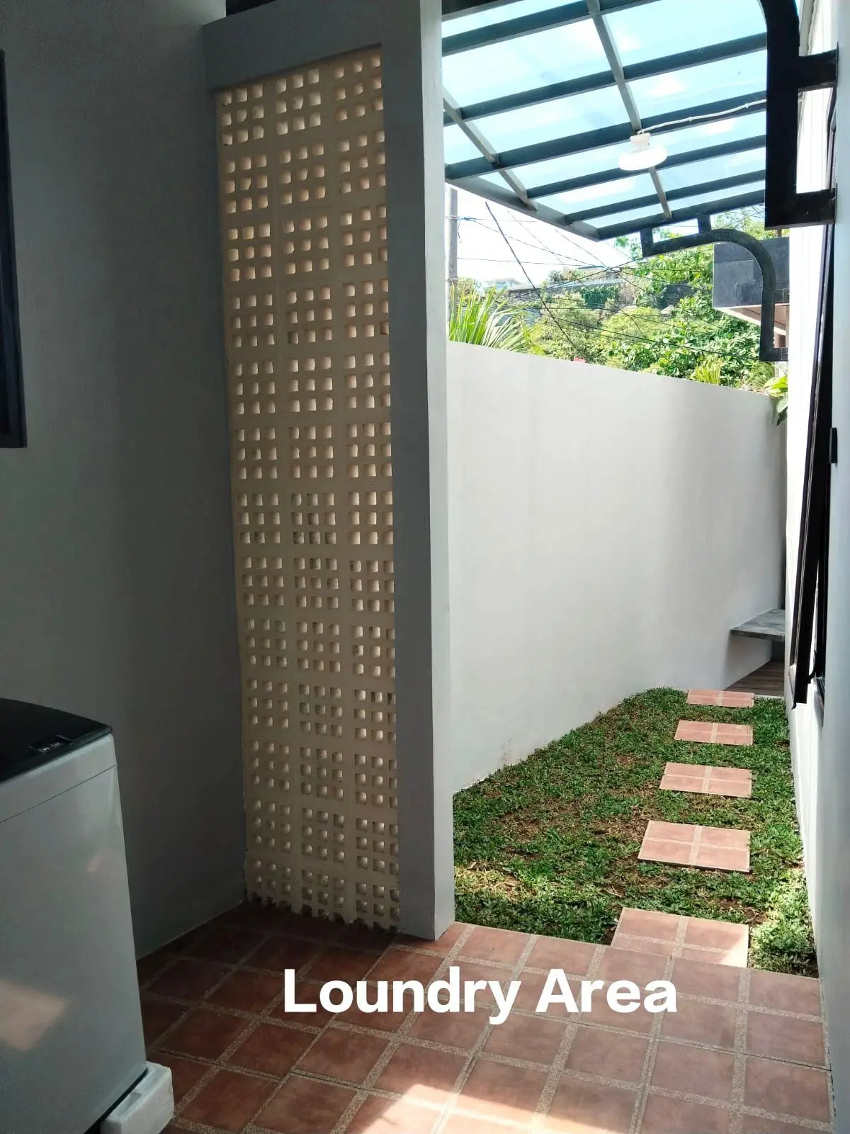 Villa di pantai lima for rent — image 1