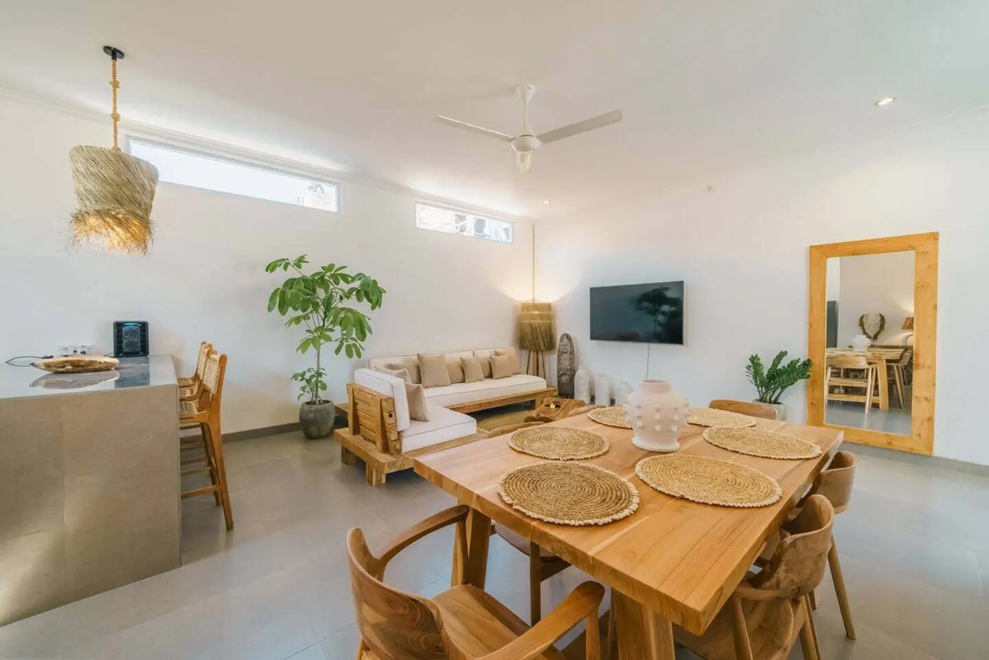 3 BEDROOMS VILLA IN BATU BOLONG - YO180 — image 2