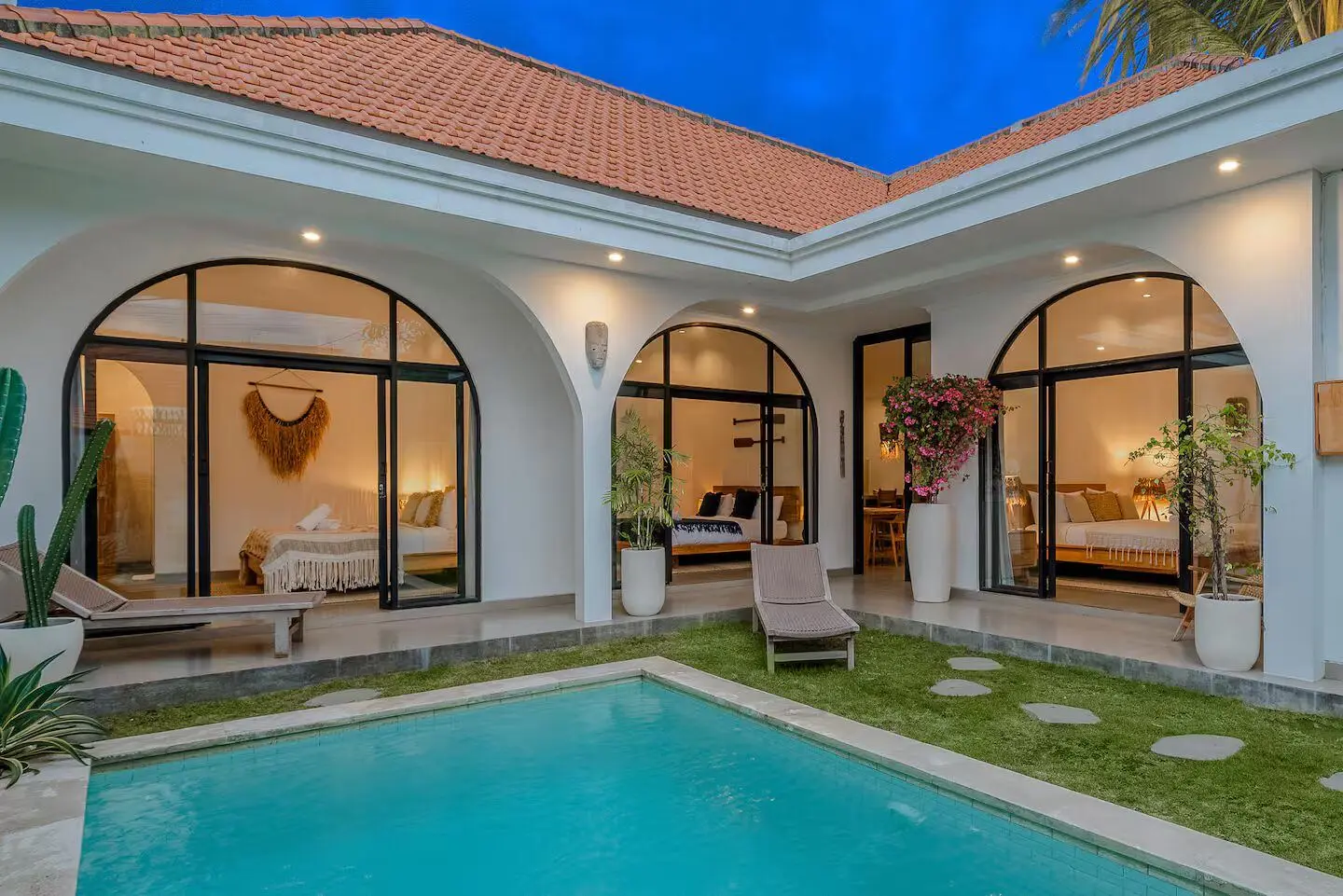 3 BEDROOMS VILLA IN BATU BOLONG - YO180 — image 1
