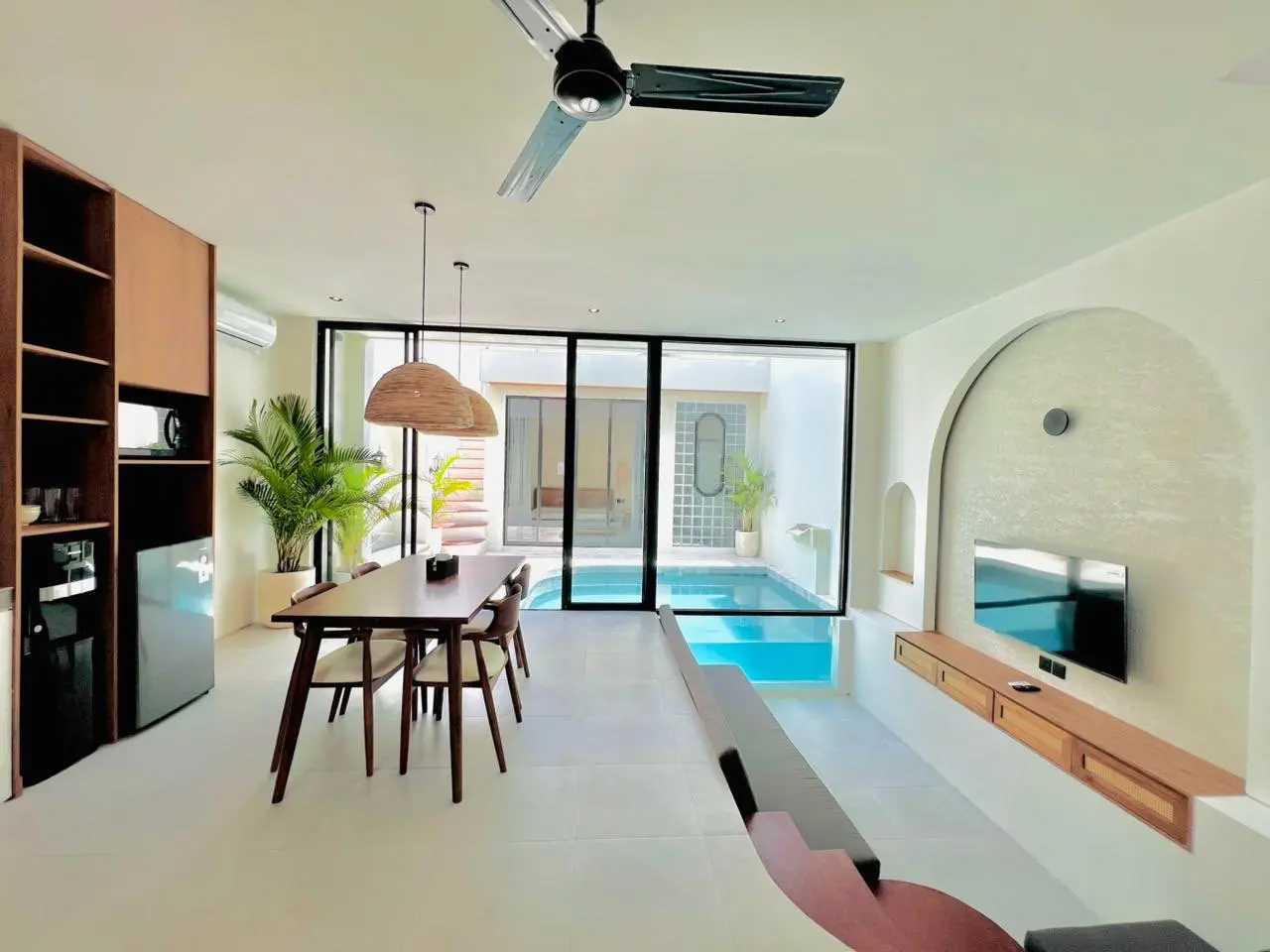 2 Bedrooms Villa in Pererenan — image 2