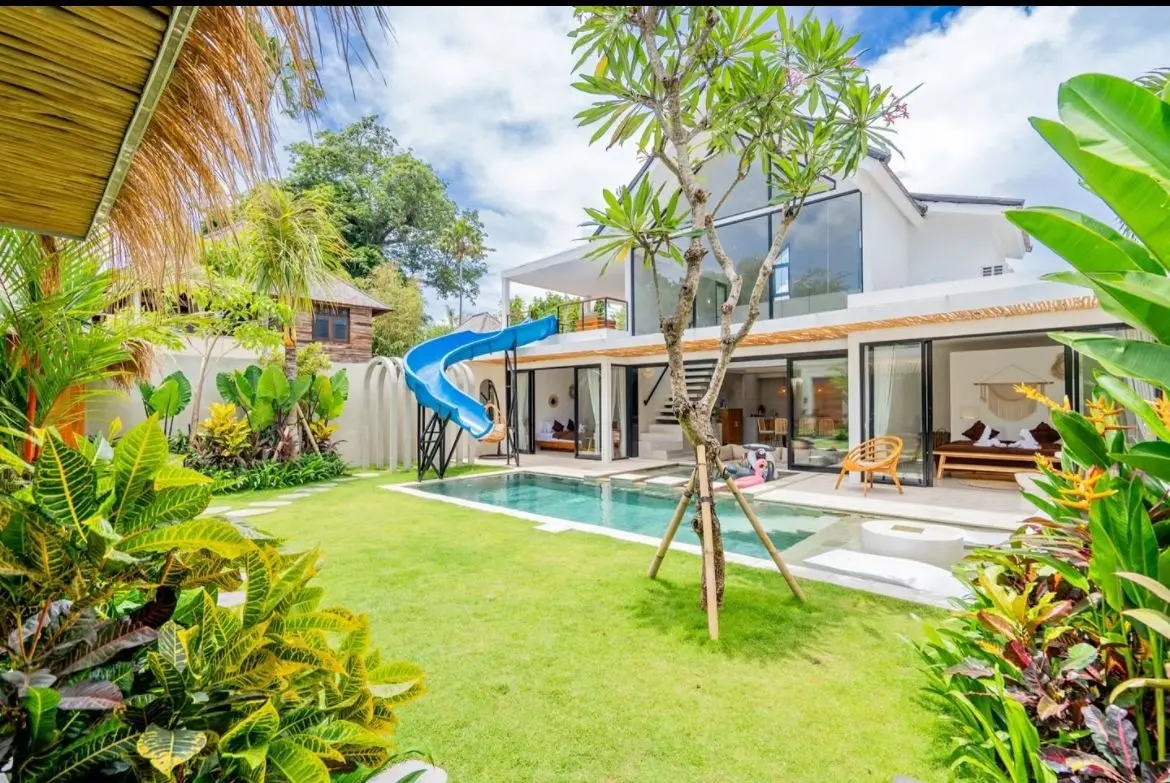 Villa For Rent 4 Bed In Kerobokan Badung Bali PR-3692