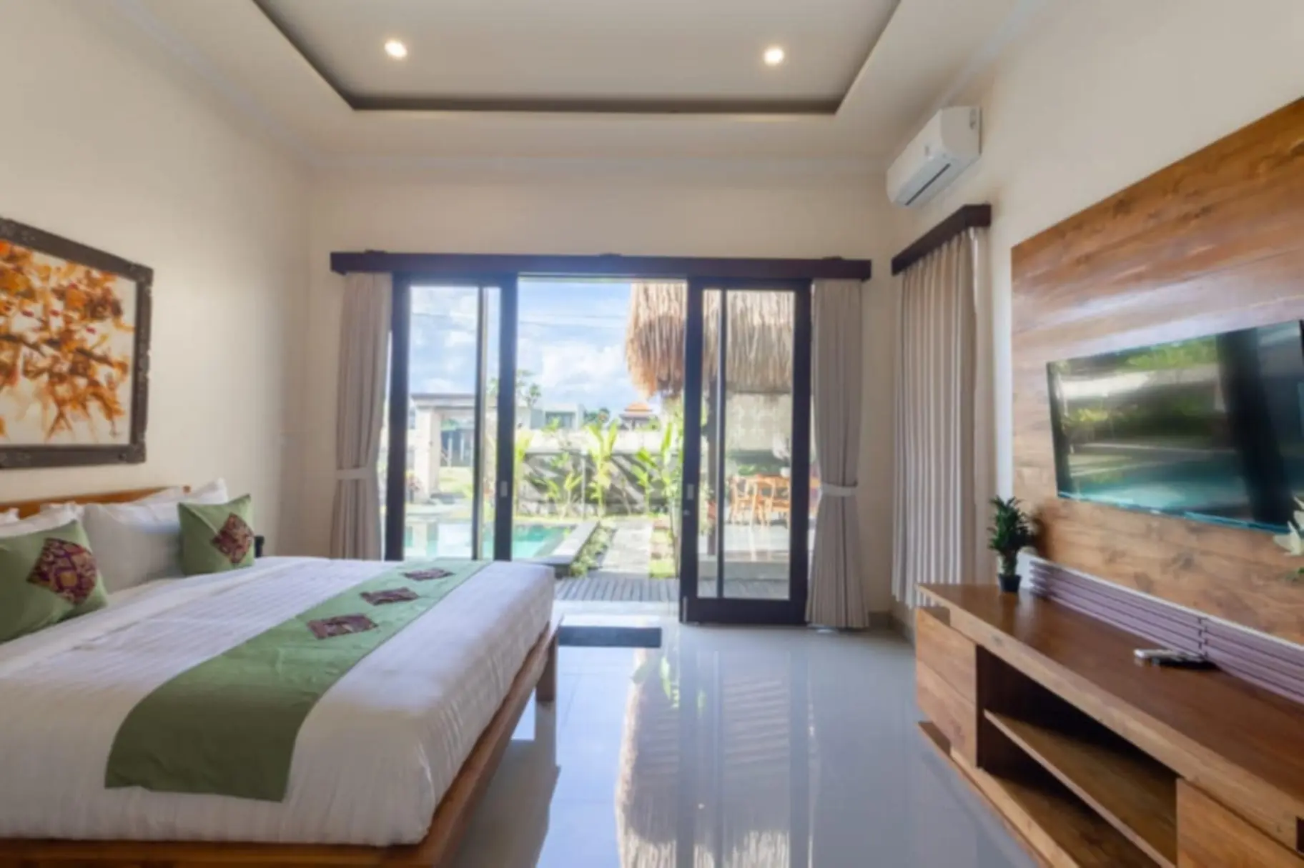 Luxury 2BR Villa Mas Ubud — image 2