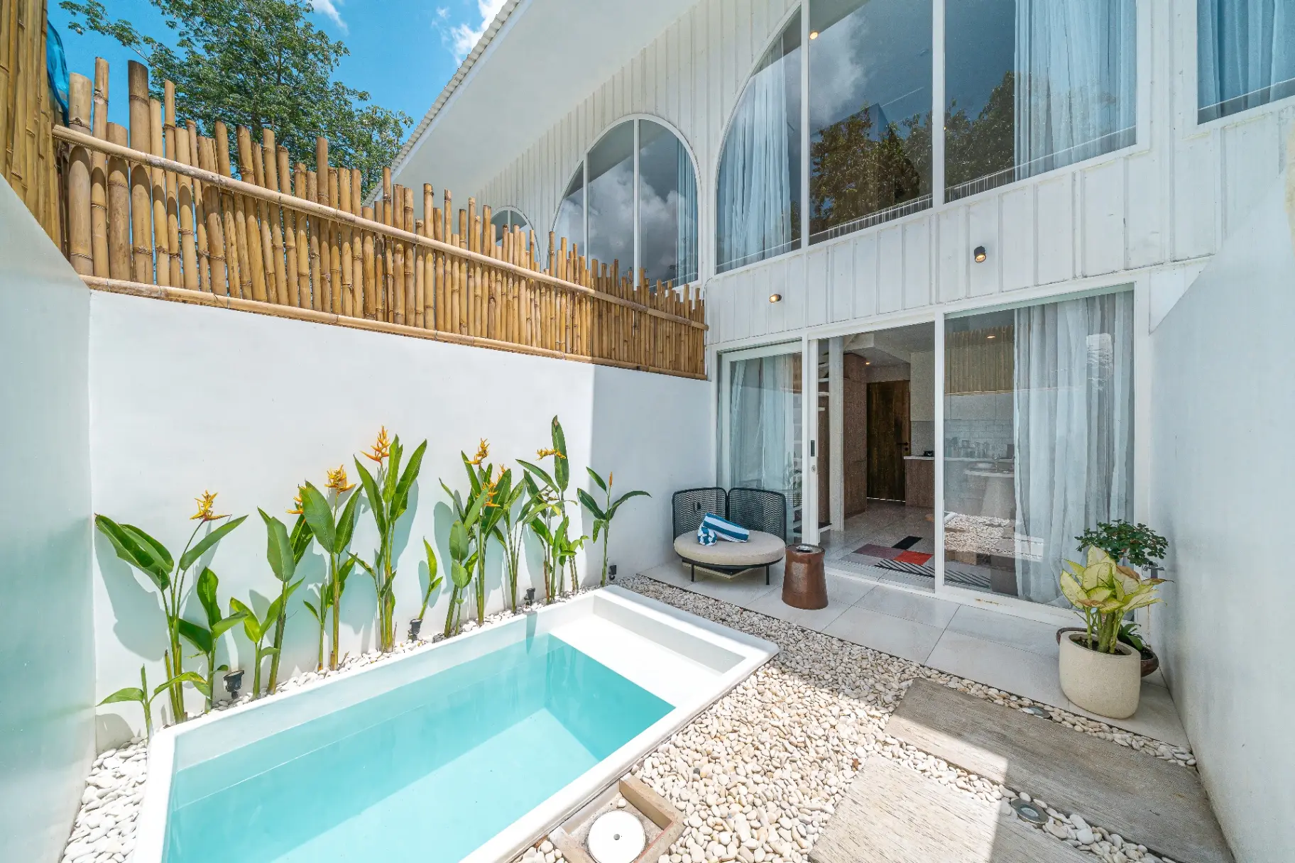 Villa Nomi - Stylish Bingin Loft with Plunge Pool — image 4