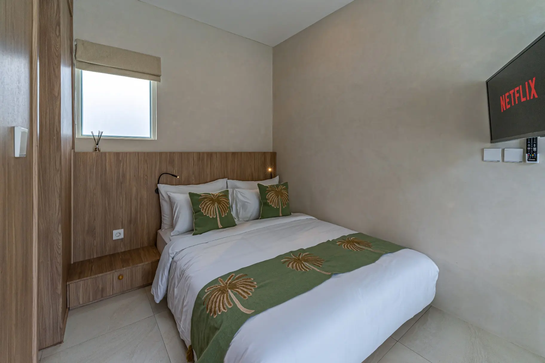Villa Nomi - Stylish Bingin Loft with Plunge Pool — image 3