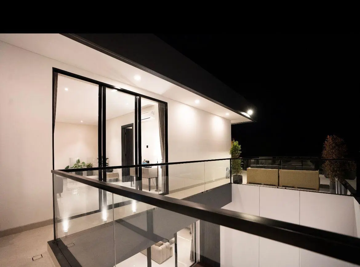 Luxurious Modern Villa in Canggu — image 2