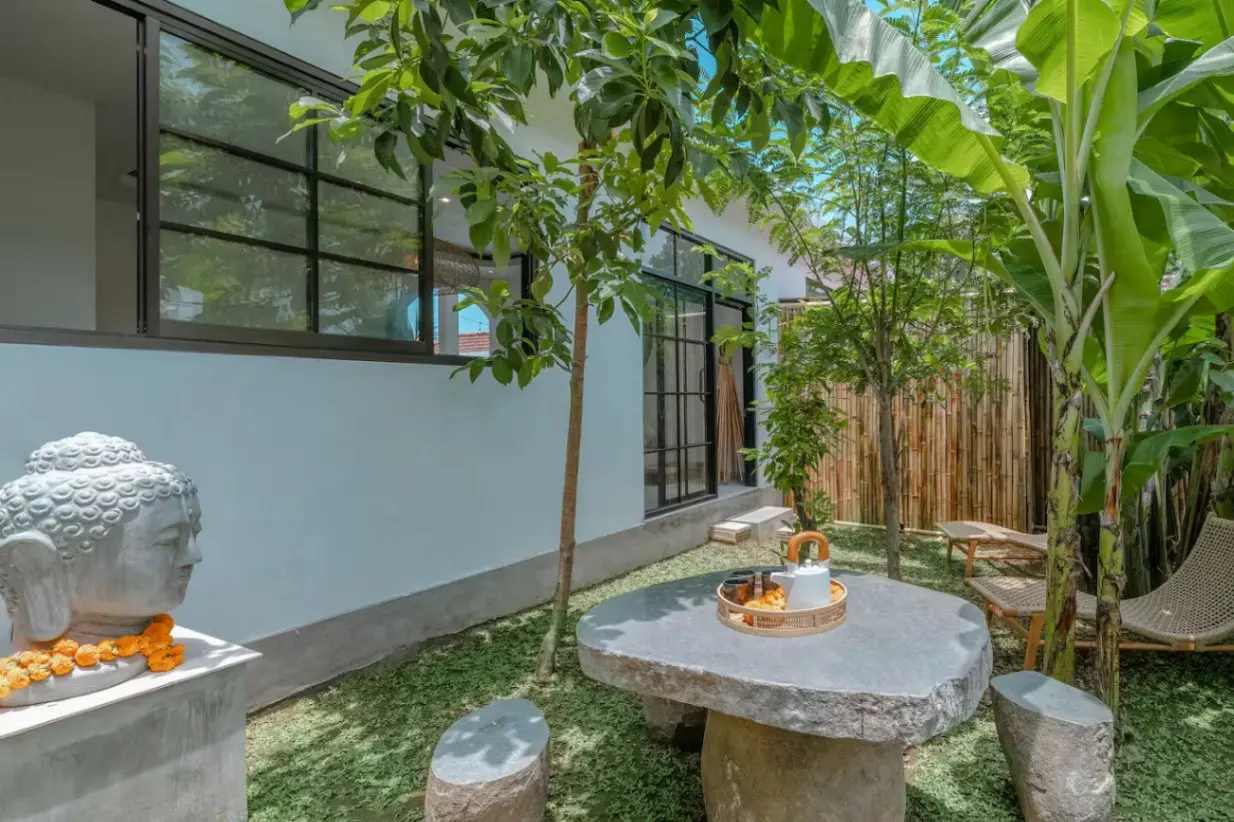 3 BEDROOMS VILLA 5 MINUTES TO ECHO BEACH - YO183 — image 3