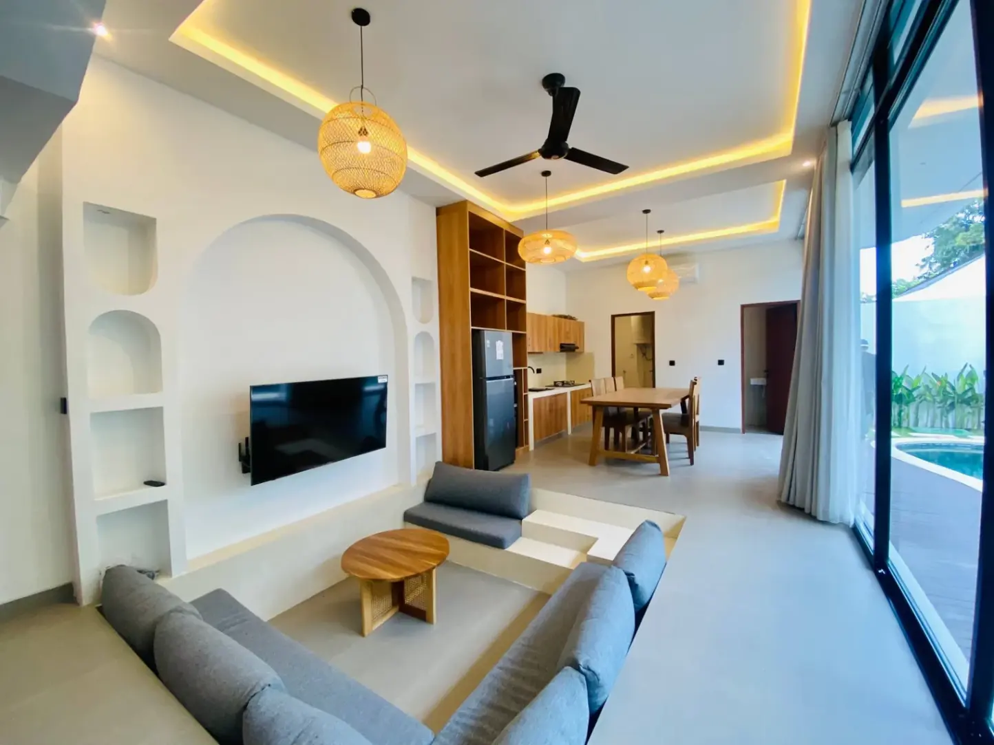 3 BEDROOM BRAND NEW LUXURY VILLA IN PRIME PERERENAN — image 1