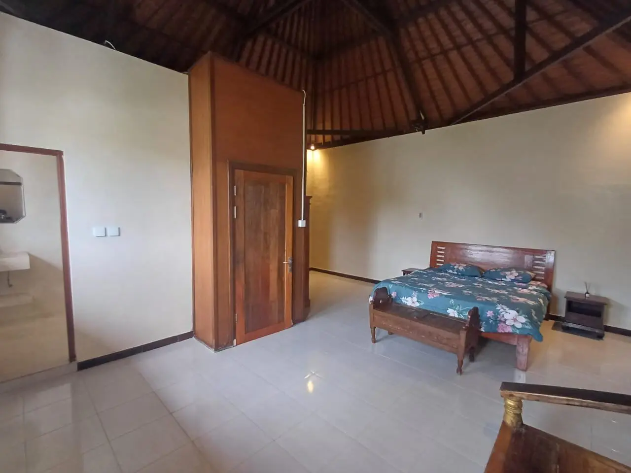 Villa Nelayan - 3 Bedroom Tropical Villa near the Beach!! — image 4