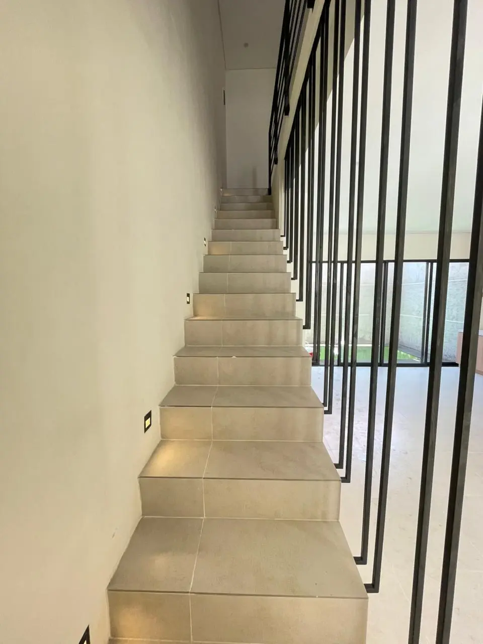 DO - FOR RENT VILLA SANTORINI STYLE LOCATED AT SANUR NEAR THE BEACH — image 1