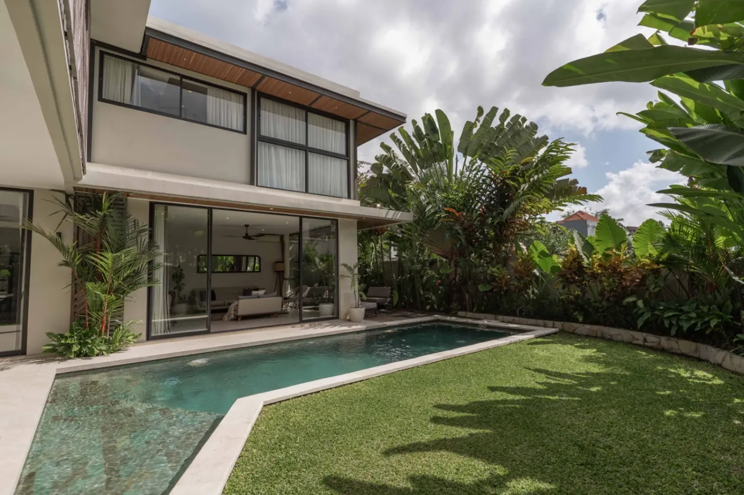 Luxury 5 bedrooms in Central Canggu