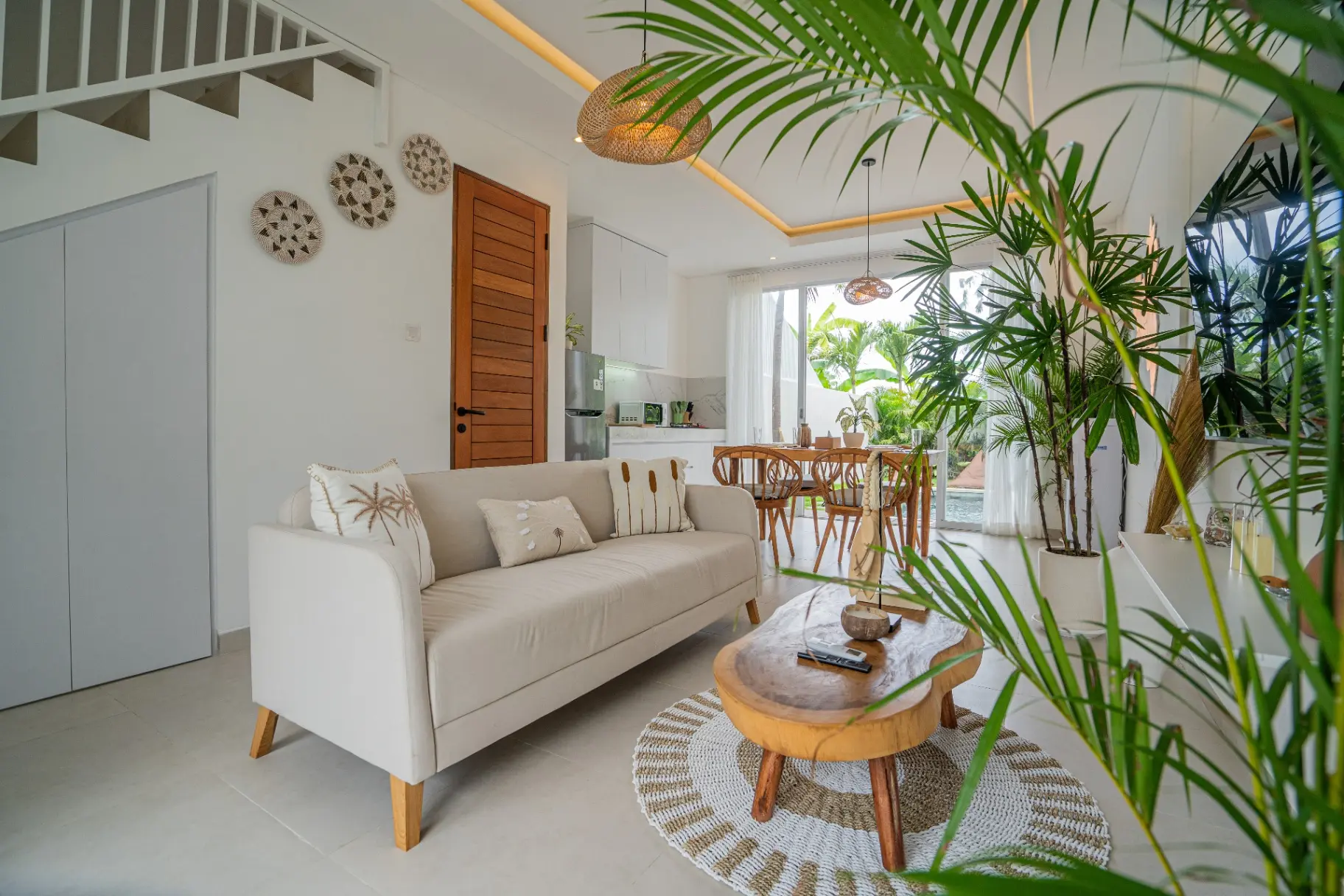 Greenwall Villa - NEW Elegant 2 Bedroom Villa in Pererenan — image 3