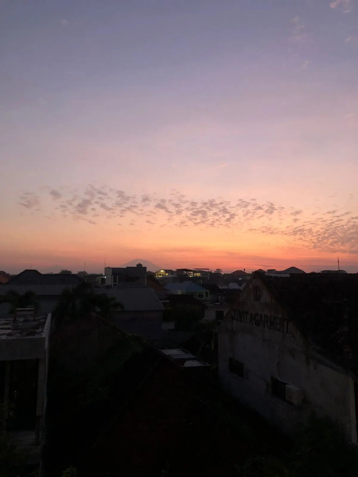 4BR Modern Villa at Berawa with Rooftop — image 3