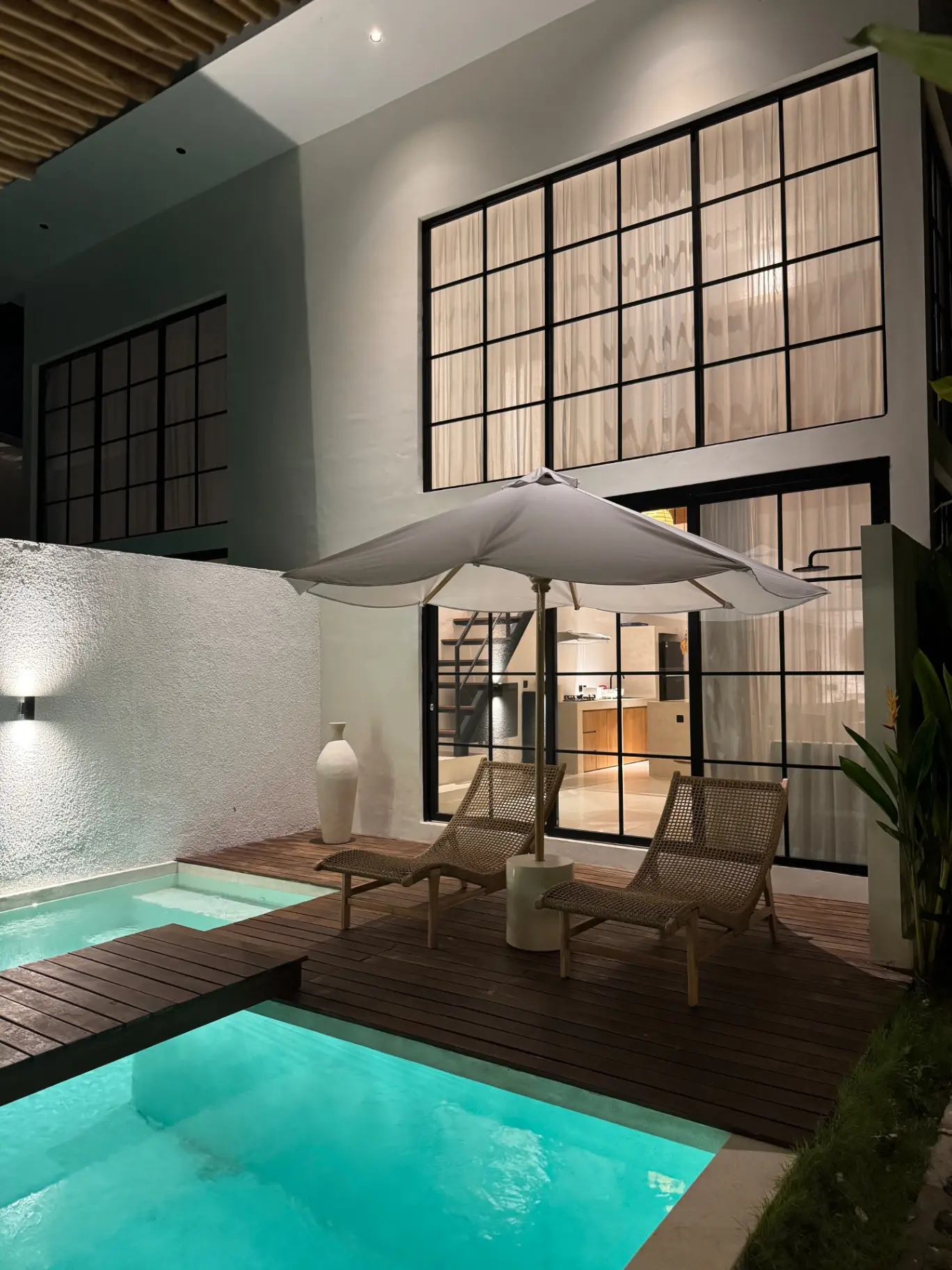 Villa Aqua 1BR — image 1