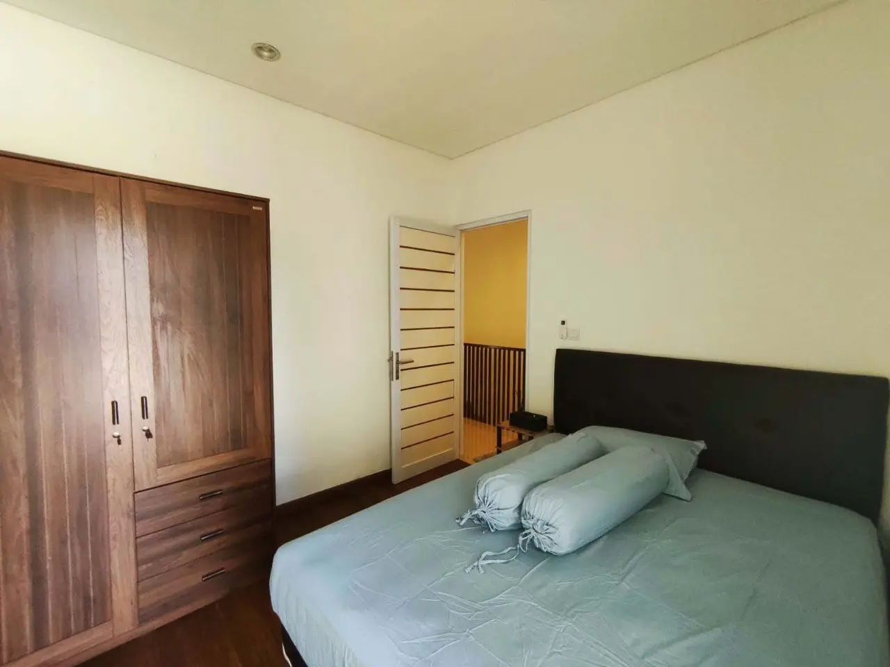 Modern Minimalist 2-Storey Home in Poh Gading Jimbaran – Fully Furnished! — image 2