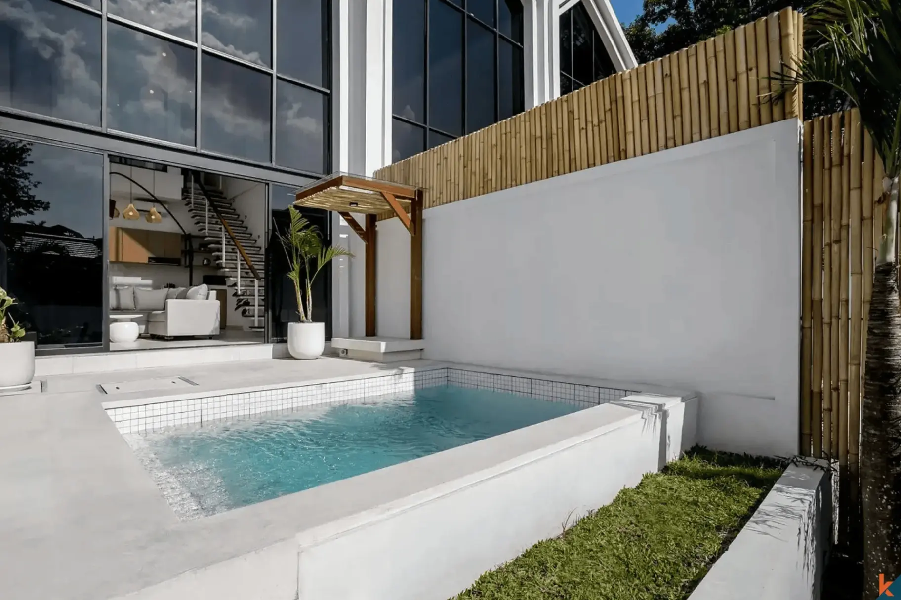 Elara Villa - 2 Bedrooms Villa with Private Pool in Canggu 8 Minutes from Beach — image 3