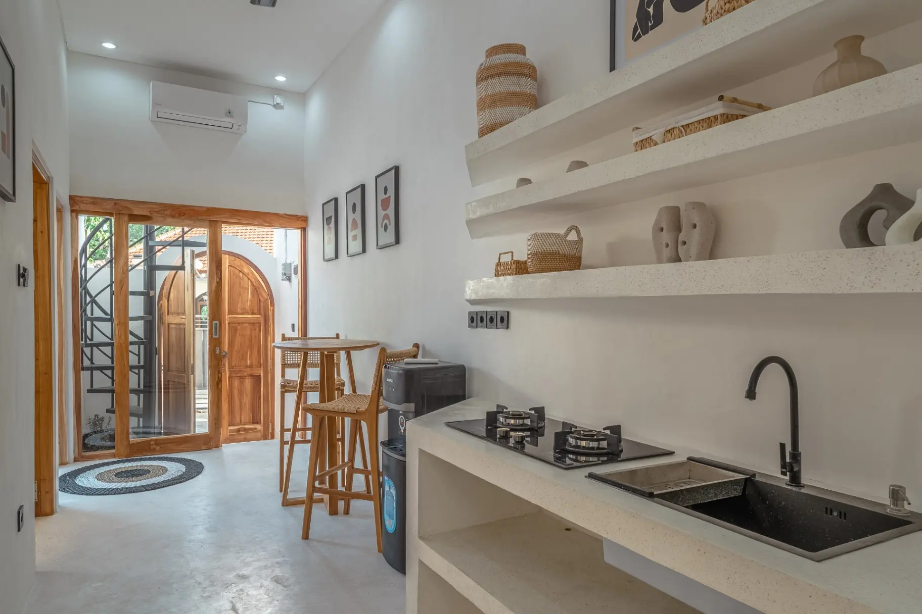 Casa Lumina - Serene Escape 2 Bedrooms Villa with Pool in Canggu — image 4