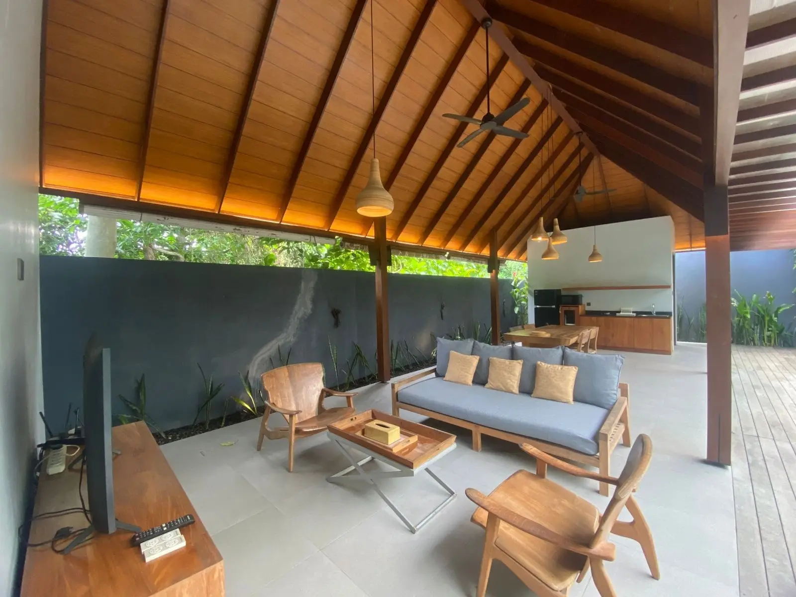 Villa For Rent 2 Bed In PererenanBadung Bali KK-3711 — image 4