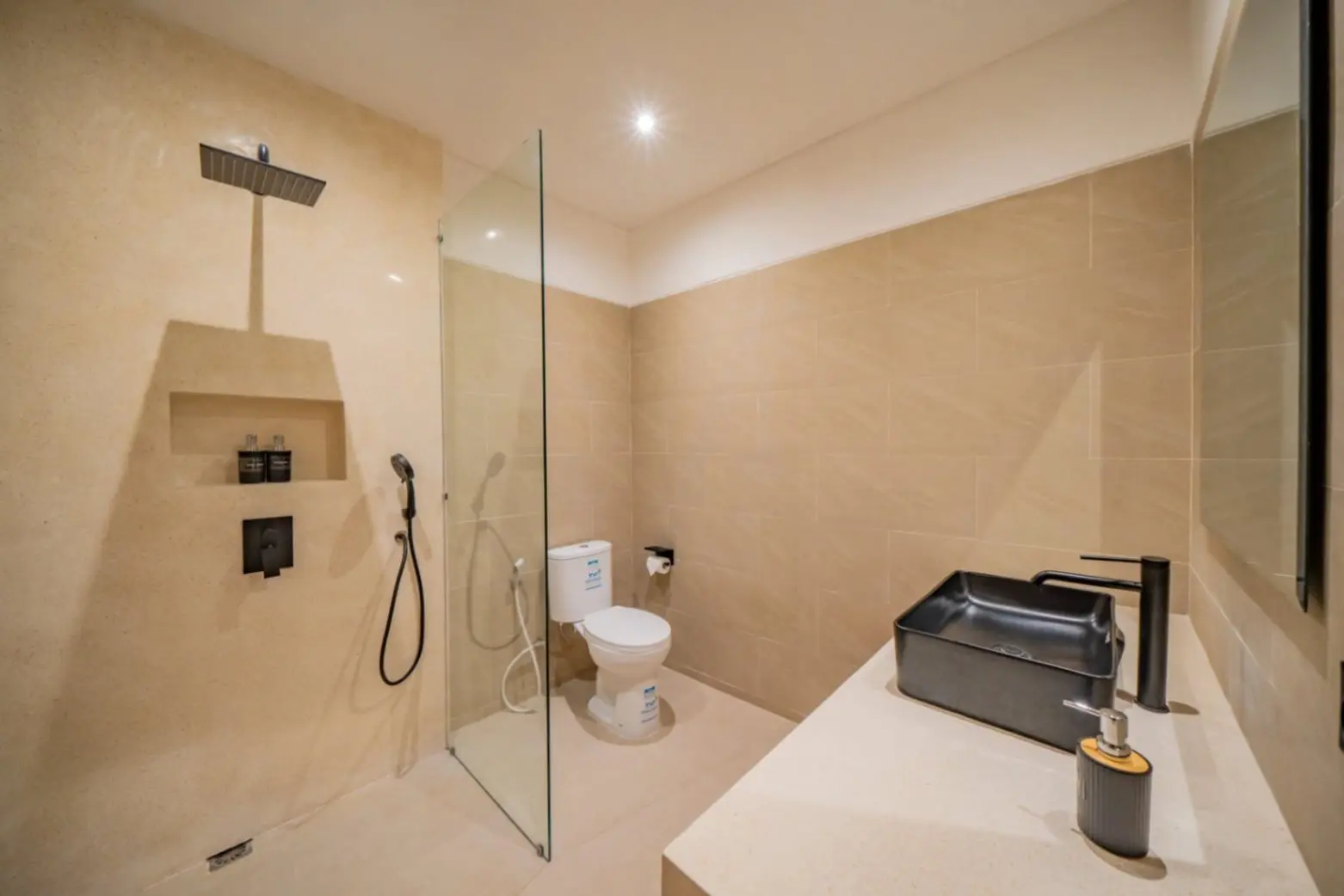 Canggu 3 bedroom — image 4