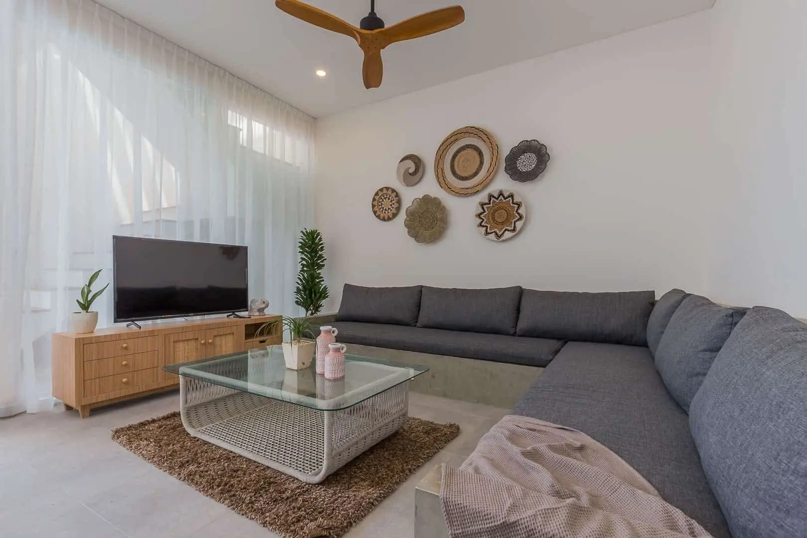 Tumbak bayuh 2 bedroom — image 3