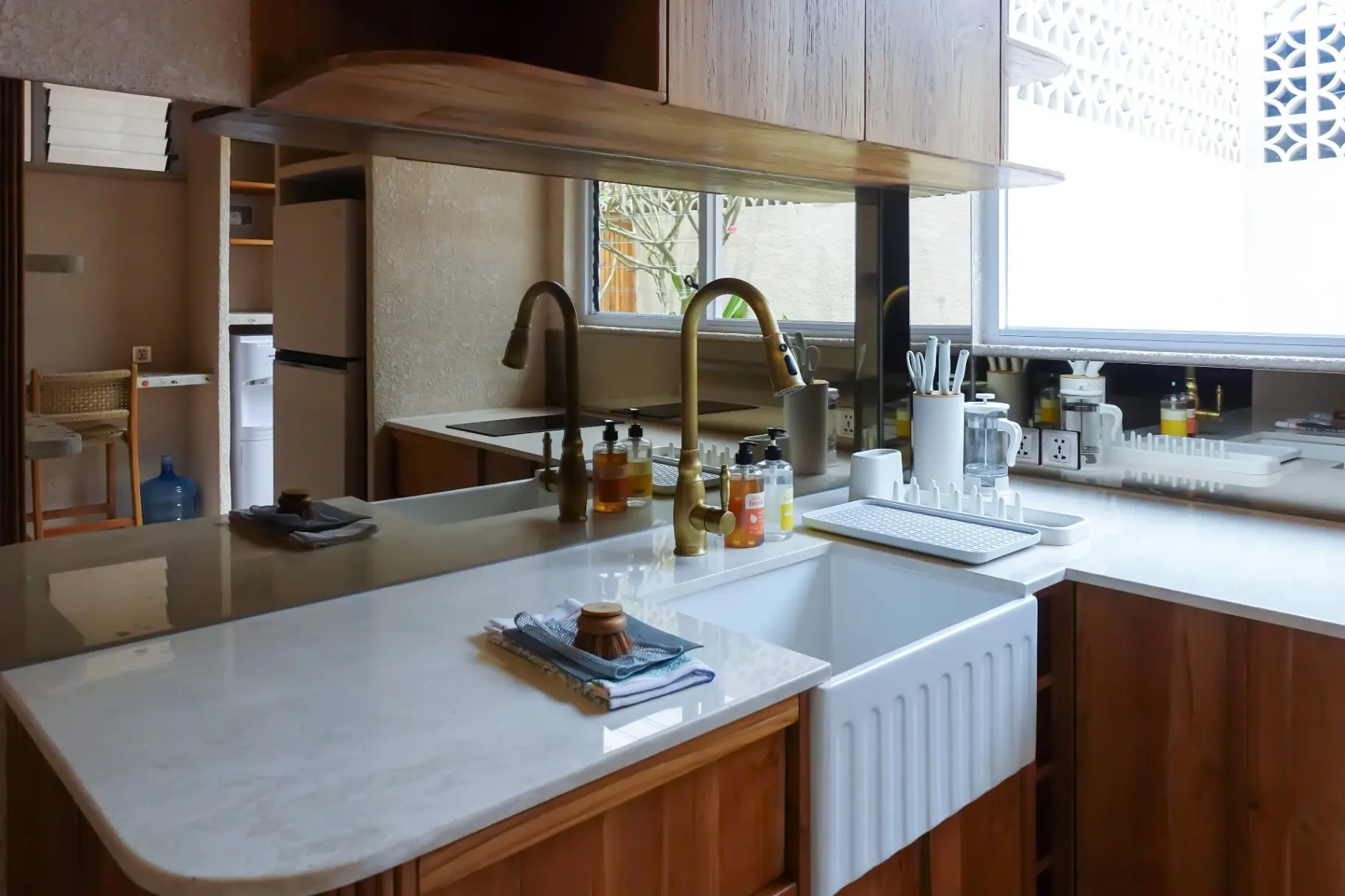 1-Bedroom Apartments with Modern Comfort and Style in Tumbak Bayuh — image 1