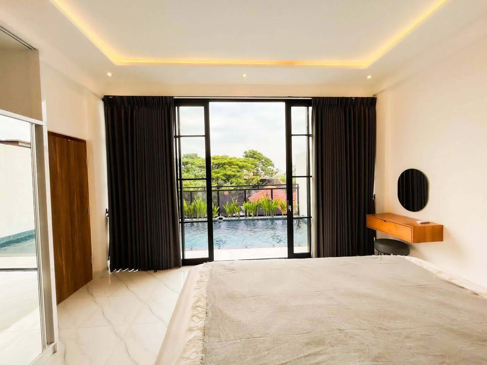 Seminyak 3 bedroom — image 1