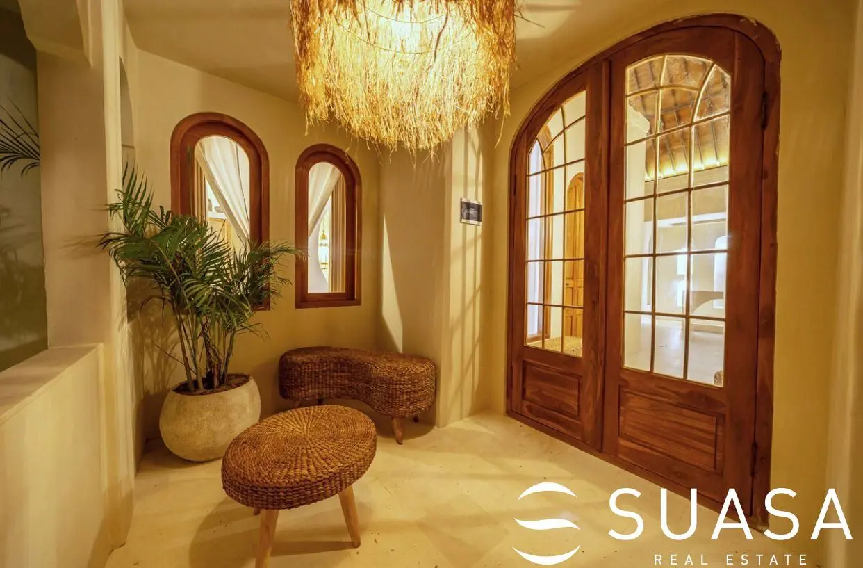 For Rent - Luxury 5-Bedroom Villa in Berawa Canggu — image 4