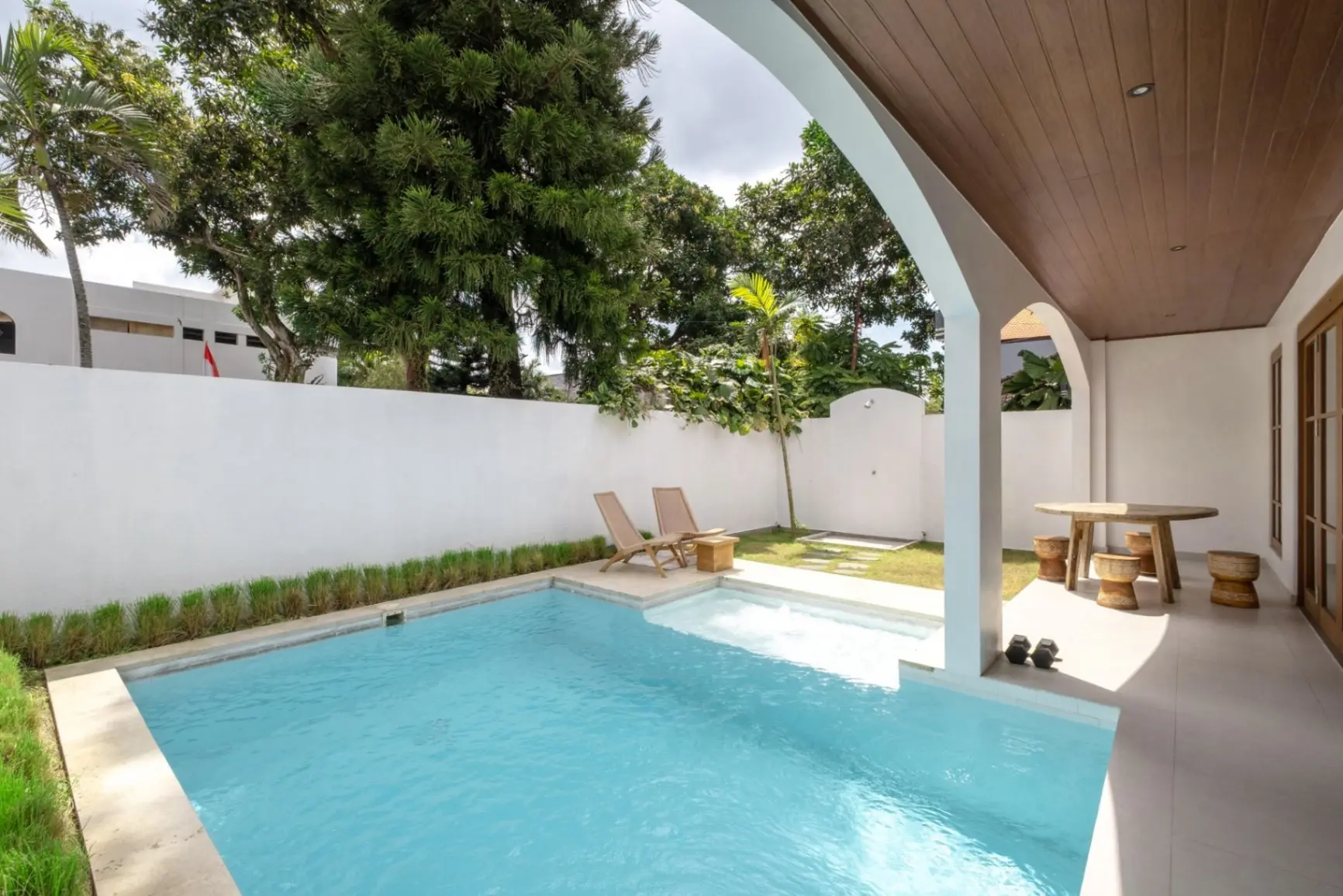 Villa Samyasa - Modern 3 Bedroom Villa in Padonan!! — image 2