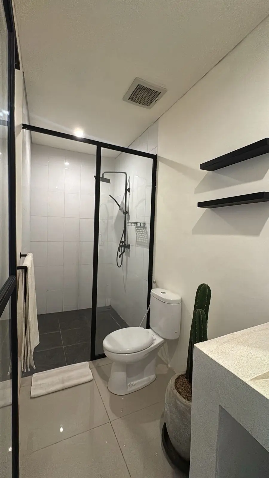 3BR Private Villa Walking Distance to The Block Pererenan — image 4