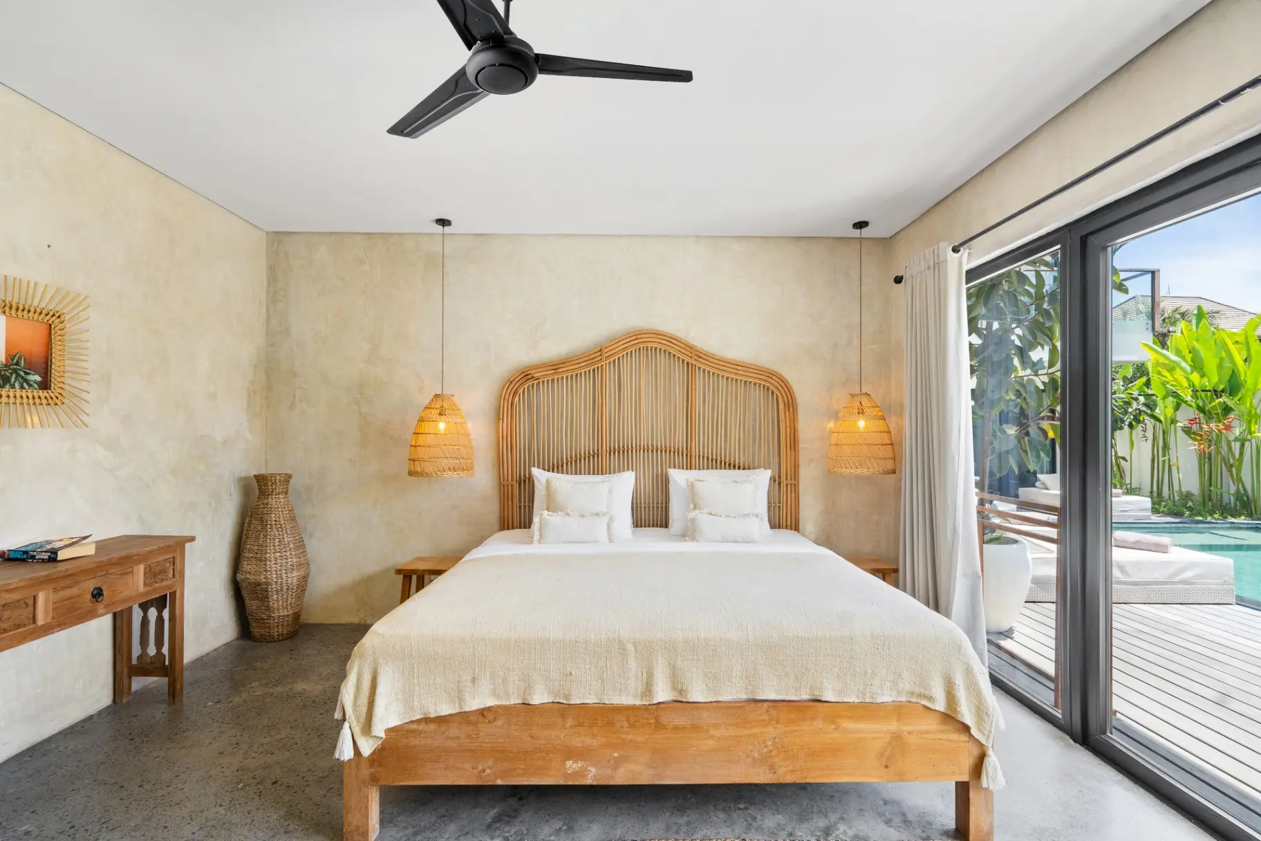 Abu - Luxury Canggu 5BR Villa with Pool & Rooftop — image 2
