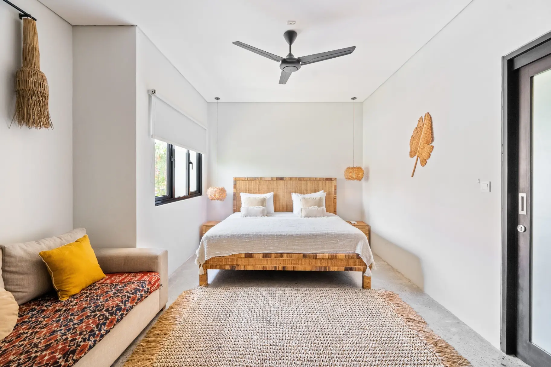 Abu - Luxury Canggu 5BR Villa with Pool & Rooftop — image 4