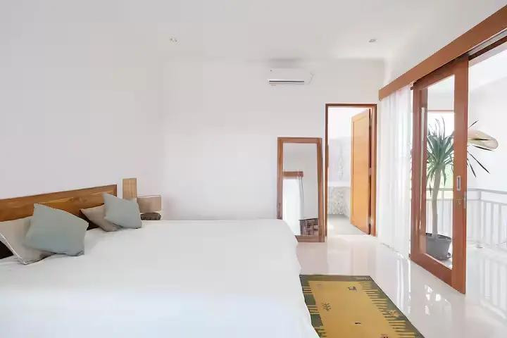 Brand-New 3-Bedroom Villa for Rent – Canggu (Beachside) — image 4