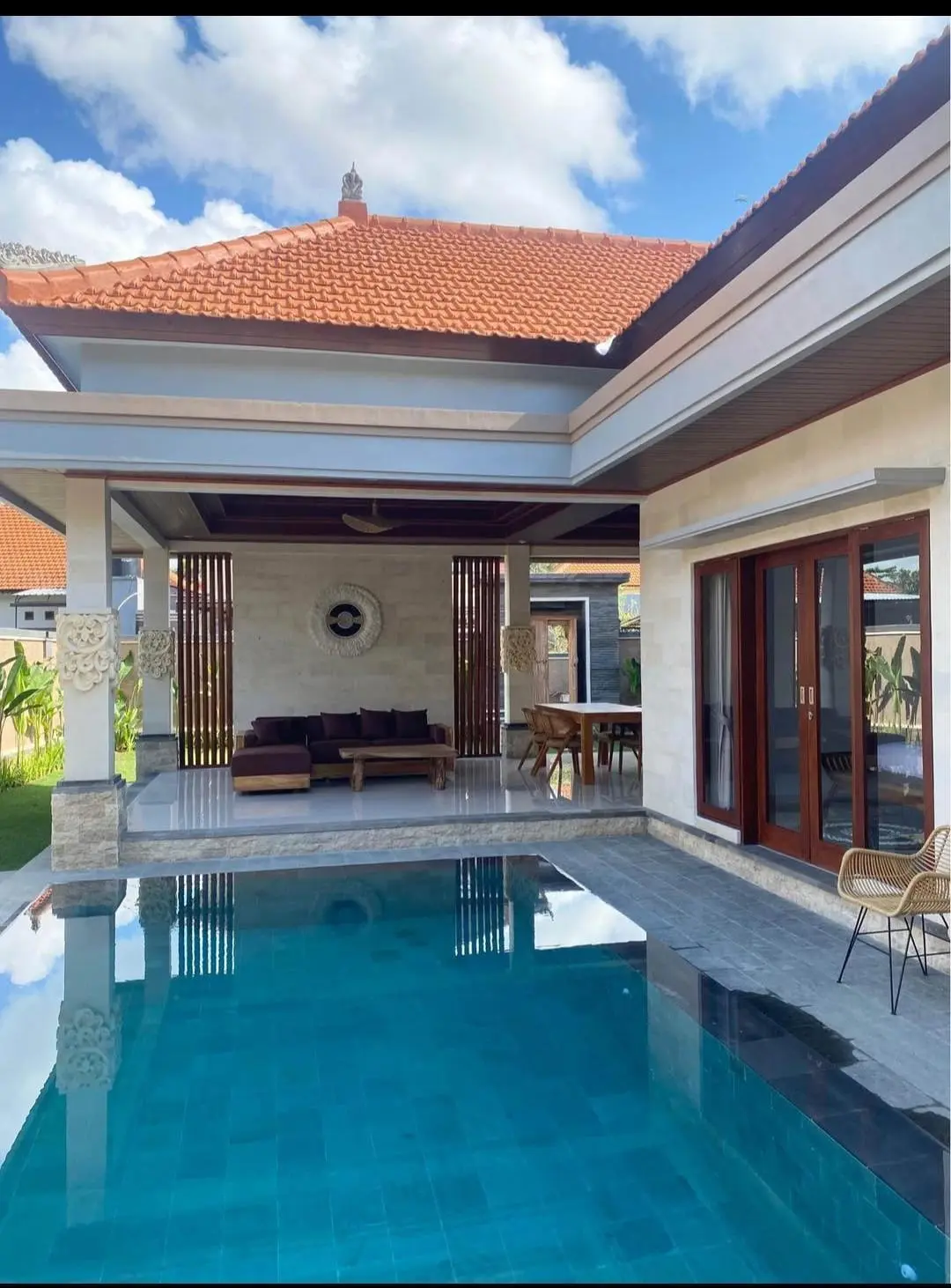 DO 471- FOR RENT BRAND NEW VILLA WITH LUSH GARDEN IN NUSA DUA